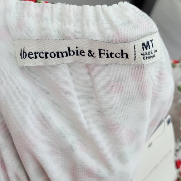 NWT Abercrombie & Fitch Smocked Tie-Front Maxi Dress Size Medium T. - Picture 3 of 9